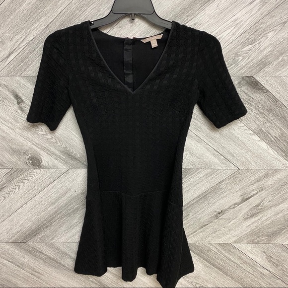 Banana Republic Black Textured Dress With Pink Zip - Picture 4 of 9